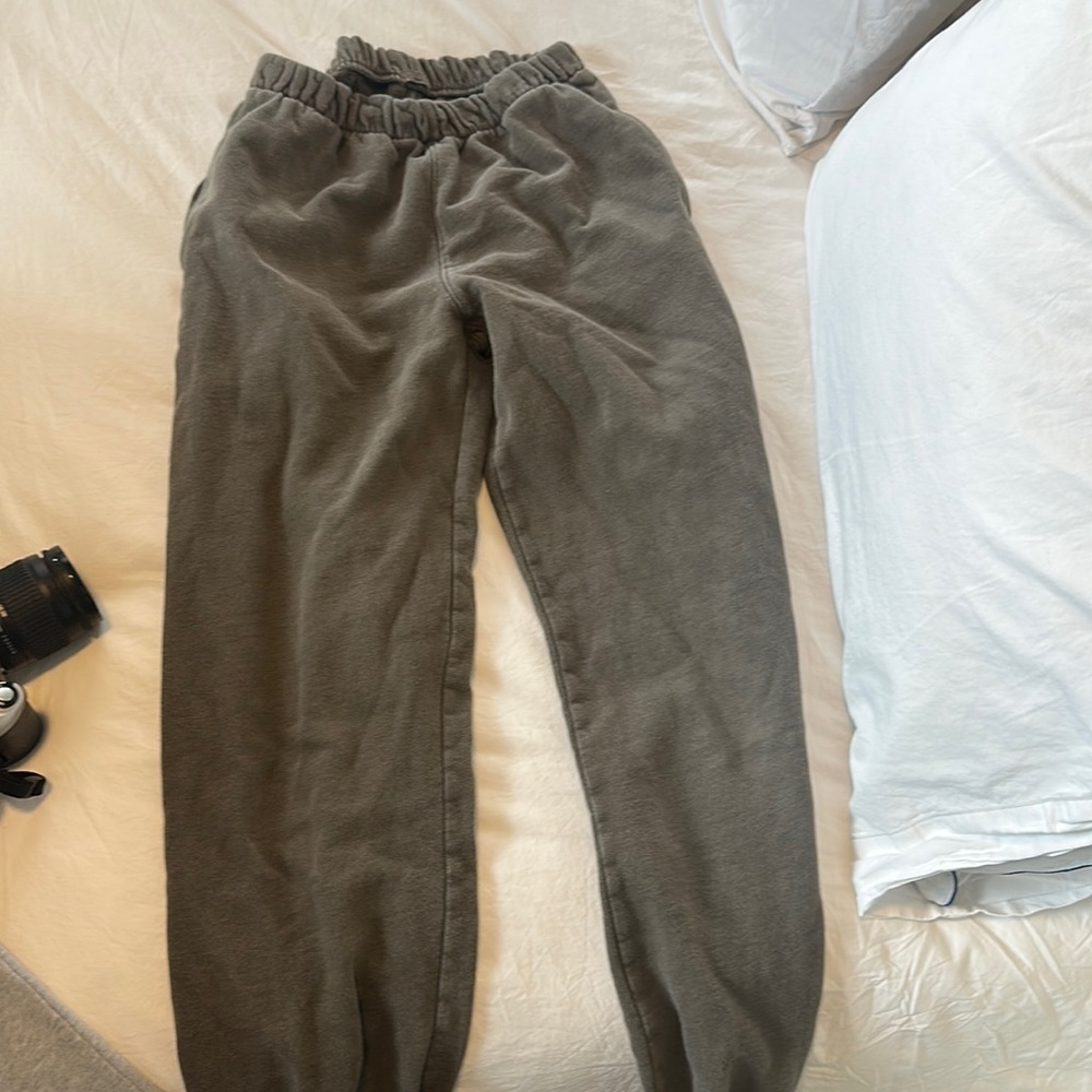 Brandy Melville chocolate brown sweatpants